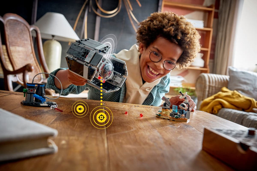 LEGO Star Wars, SMART Play: Myśliwiec TIE Dartha Vadera, 75421